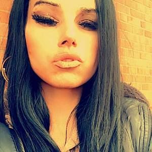 Meet your Posher, Alexandra